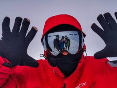 Mermer Duvar Zirvesi, Tian Shan, Kazakistan 