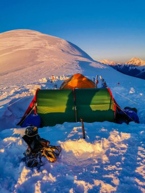 Mermer Duvar Zirvesi, Tian Shan, Kazakistan 