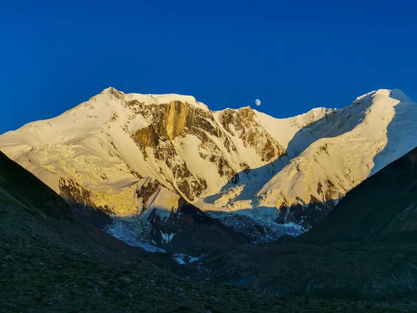 Scenic View Marble Wall Peak Sunset Tian Shan Kazakhstan — Stock Photo, Image