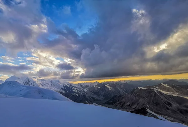 View Marble Wall Peak Sunrise Tian Shan Kazakhstan — Stock Photo, Image