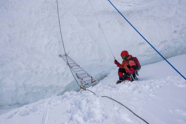 Khan Tengri zirvesi Tian Shan Kazakistan