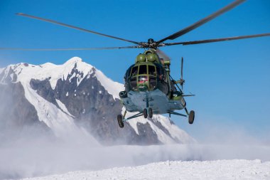 Khan Tengri zirvesi Tian Shan Kazakistan