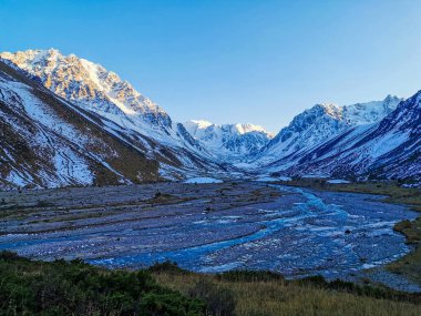 Alatau dağlarının manzarası, Tian Shan, Kazakistan