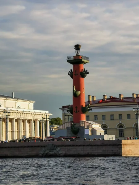 Прогулюючись Над Санкт Петербургом Удень — стокове фото
