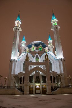Kul-Sharif camisinin gece aydınlanması, Kazan, Rusya