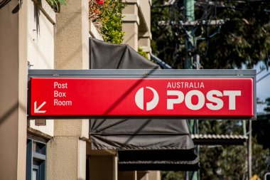 Sydney mi? Avustralya - 2020-09-03: Avustralya Posta Ofisi Posta Odası sokak tabelası