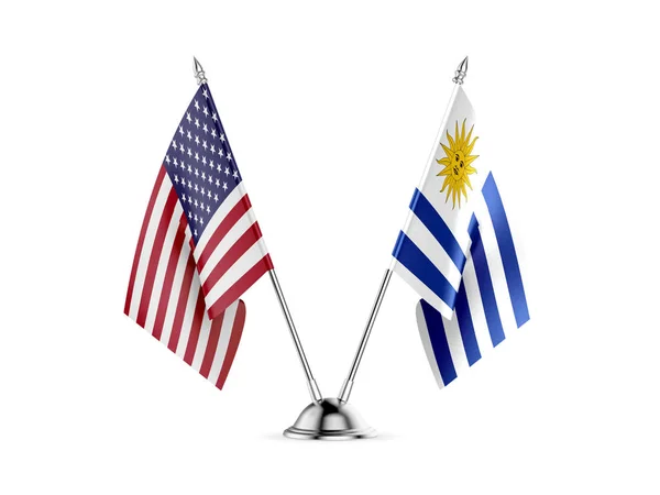 Asztali zászlók, Amerikai Egyesült Államok és Uruguay, elszigetelt fehér háttérrel. 3d kép — Stock Fotó