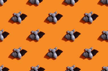  Parlak turuncu arka planda yarasa şeklinde marmelatla yapılmış. Cadılar Bayramı partisi konsepti.