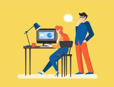 Bir kız bilgisayarın başına oturur ve modern bir ofiste masa yapar. Süreci bir erkek yönetici denetliyor. Etkili ve verimli bir takım çalışması. Düz çizgi film tarzında renkli vektör illüstrasyonu.