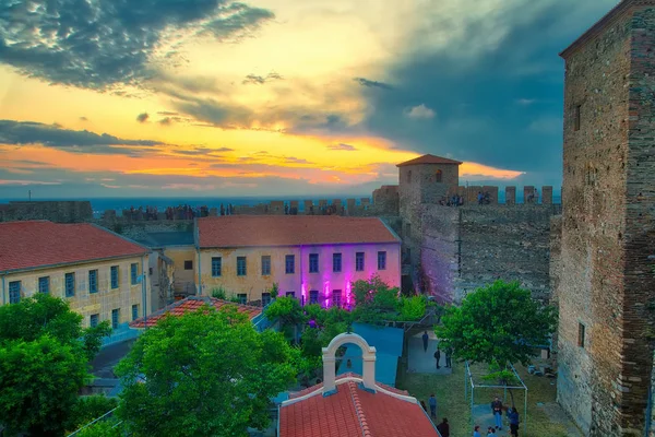 테살로니키 그리스 2018 테살로니키 그리스의 도시에 일몰에 비잔틴 성곽의 파노라마 — 스톡 사진