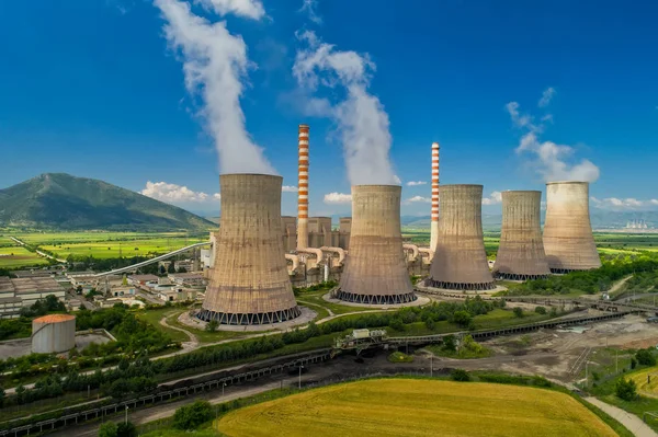 Gök Olayları Görüntülemek Kozani Kuzey Yunanistan Büyük Borulara Ile Elektrik — Stok fotoğraf