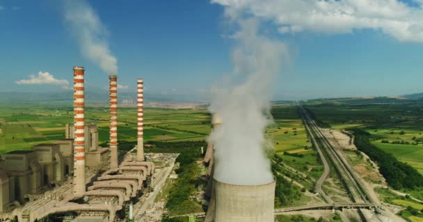 Sorvolando Impianto Produzione Energia Elettrica Con Grandi Tubi Kozani Nel — Video Stock