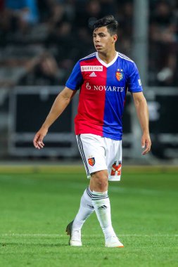Thessaloniki, Yunanistan - 24 Temmuz 2018: Oyuncu, Basel Blas Riveros eylem Uefa Şampiyonlar Ligi ikinci ön eleme turu sırasında 1 Paok rakip Basel maçı Toumba Stadı'nda oynanan