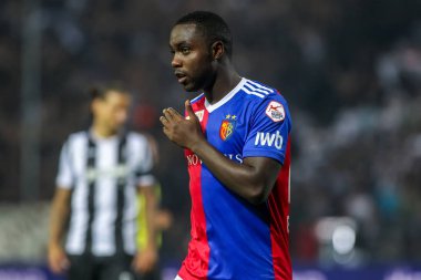 Thessaloniki, Yunanistan - 24 Temmuz 2018: Oyuncu, Basel Eder Balanta eylem Uefa Şampiyonlar Ligi ikinci ön eleme turu sırasında 1 Paok rakip Basel maçı Toumba Stadı'nda oynanan