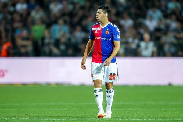 Thessaloniki, Yunanistan - 24 Temmuz 2018: Oyuncu, Basel Blas Riveros eylem Uefa Şampiyonlar Ligi ikinci ön eleme turu sırasında 1 Paok rakip Basel maçı Toumba Stadı'nda oynanan