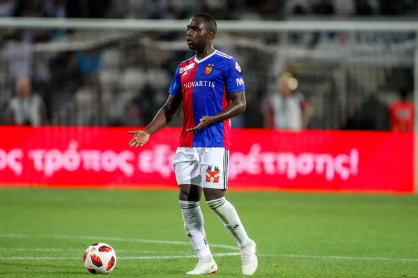 Thessaloniki, Yunanistan - 24 Temmuz 2018: Oyuncu, Basel Eder Balanta eylem Uefa Şampiyonlar Ligi ikinci ön eleme turu sırasında 1 Paok rakip Basel maçı Toumba Stadı'nda oynanan
