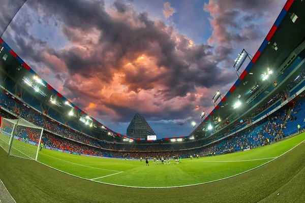 Basel, İsviçre - 1 Ağustos 2018: St. Jakob-Park Stadyumu tam Paok rakip Basel arasında Uefa Şampiyonlar Ligi maç iç görünüm 