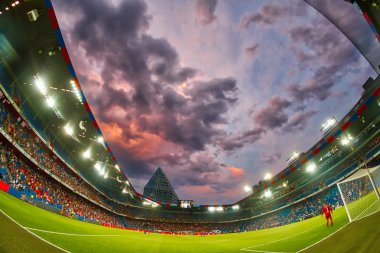 Basel, İsviçre - 1 Ağustos 2018: St. Jakob-Park Stadyumu tam Paok rakip Basel arasında Uefa Şampiyonlar Ligi maç iç görünüm 