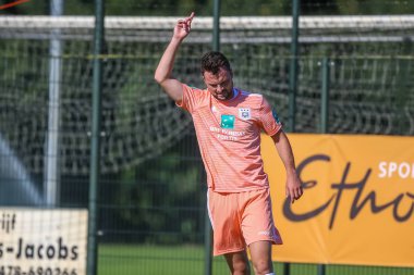 Horst, Hollanda - 29 Haziran 2018: Oyuncu, Rsc Anderlecht Antonio Milic dostluk maçı Rsc Anderlecht Rakip Paok sporda sırasında eylem park spor Swolgen Tienray 