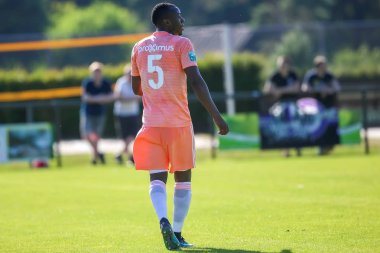 Horst, Hollanda - 29 Haziran 2018: Oyuncu, Rsc Anderlecht Edo Kayembe eylem sırasında dostu maç Rsc Anderlecht Rakip Paok Sport Park spor Swolgen Tienray 