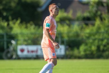 Horst, Hollanda - 29 Haziran 2018: Oyuncu, Rsc Anderlecht Adrien Trebel eylem sırasında dostu maç Rsc Anderlecht Rakip Paok Sport Park spor Swolgen Tienray 