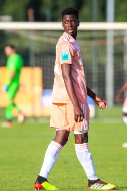 Horst, Hollanda - 29 Haziran 2018: Oyuncu, Rsc Anderlecht Albert Sambi Lokonga dostluk maçı Rsc Anderlecht Rakip Paok sporda sırasında eylem park spor Swolgen Tienray 