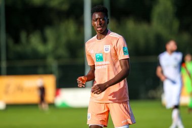 Horst, Hollanda - 29 Haziran 2018: Oyuncu, Rsc Anderlecht Albert Sambi Lokonga dostluk maçı Rsc Anderlecht Rakip Paok sporda sırasında eylem park spor Swolgen Tienray 