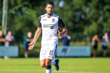 Horst, Hollanda - 29 Haziran 2018: Eylem sırasında dostu Paok Evgen Shakhov oyuncu maç Rsc Anderlecht Rakip Paok Sport Park spor Swolgen Tienray 