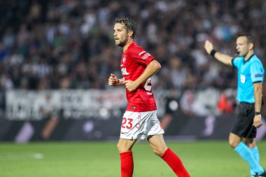 Thessaloniki, Yunanistan - 8 Ağustos 2018: Oyuncu, Spartak Dmitri Kombarov Uefa Şampiyonlar Ligi üçüncü, Paok rakip Spartak Moskova Toumba Stadyumu'nda arasında ön eleme turu sırasında eylem