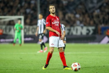 Thessaloniki, Yunanistan - 8 Ağustos 2018: Oyuncu, Spartak Dmitri Kombarov Uefa Şampiyonlar Ligi üçüncü, Paok rakip Spartak Moskova Toumba Stadyumu'nda arasında ön eleme turu sırasında eylem