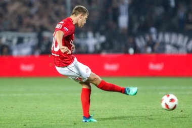 Thessaloniki, Yunanistan - 8 Ağustos 2018: Oyuncu, Spartak Artem Timofeev Uefa Şampiyonlar Ligi üçüncü, Paok rakip Spartak Moskova Toumba Stadyumu'nda arasında ön eleme turu sırasında eylem