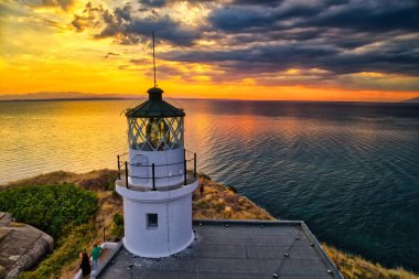 Thessaloniki, Yunanistan - 19 Ağustos 2018: Aggelochori Selanik'te Megalo Emvolo'da fenerler dünya günü kutlamaları. Uluslararası deniz feneri ve fener Weeken