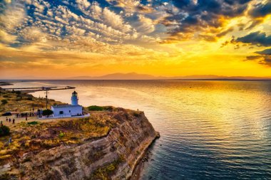 Thessaloniki, Yunanistan - 19 Ağustos 2018: Aggelochori Selanik'te Megalo Emvolo'da fenerler dünya günü kutlamaları. Uluslararası deniz feneri ve fener Weeken