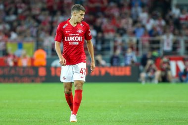 Moskova, Rusya - 14 Ağustos 2018: Oyuncu, Spartak Roma Zobnin Uefa Şampiyonlar Ligi üçüncü, Fc Spartak Moskova Rakip Paok Otkritie Arena arasında ön eleme turu sırasında eylem