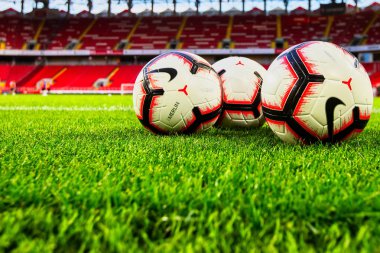 Moskova, Rusya - 13 Ağustos 2018: topları Uefa Şampiyonlar Ligi üçüncü, Paok Fc Spartak Moskova rakip arasında ön eleme turu önce boş alanda Otkritie Arena 