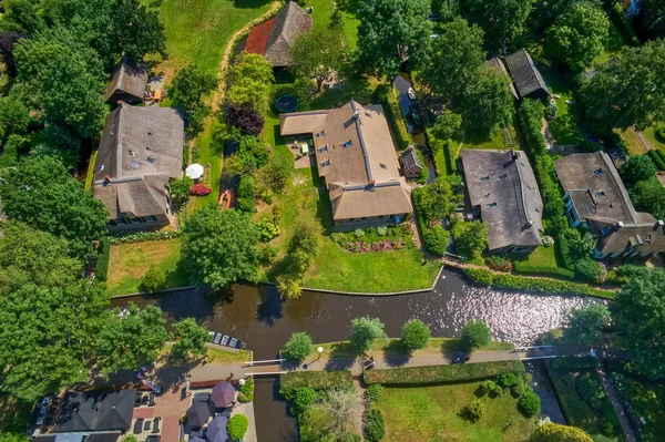 Εναέρια Άποψη Χωριό Giethoorn Ολλανδία Giethoorn Είναι Επίσης Ονομάζεται Βενετία — Φωτογραφία Αρχείου