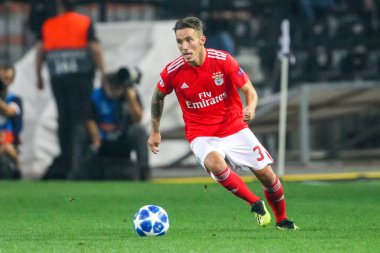 Thessaloniki, Yunanistan - 29 Ağustos 2018: Oyuncu, Benfica Alex Grimaldo Uefa Şampiyonlar Ligi Play-off mücadelesi sırasında eylem, 2 bacak Paok vs Fc Benfica Toumba Stadı'nda oynanan