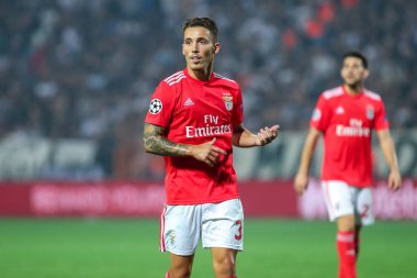 Thessaloniki, Yunanistan - 29 Ağustos 2018: Oyuncu, Benfica Alex Grimaldo Uefa Şampiyonlar Ligi Play-off mücadelesi sırasında eylem, 2 bacak Paok vs Fc Benfica Toumba Stadı'nda oynanan