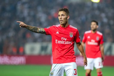 Thessaloniki, Yunanistan - 29 Ağustos 2018: Oyuncu, Benfica Alex Grimaldo Uefa Şampiyonlar Ligi Play-off mücadelesi sırasında eylem, 2 bacak Paok vs Fc Benfica Toumba Stadı'nda oynanan