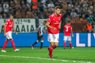 Thessaloniki, Yunanistan - 29 Ağustos 2018: Oyuncu, Benfica Ruben Dias eylem Uefa Şampiyonlar Ligi Play-off mücadelesi sırasında 2 bacak Paok vs Fc Benfica Toumba Stadı'nda oynanan