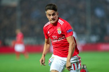 Thessaloniki, Yunanistan - 29 Ağustos 2018: Oyuncu, Benfica Franco Cervi eylem Uefa Şampiyonlar Ligi Play-off mücadelesi sırasında 2 bacak Paok vs Fc Benfica Toumba Stadı'nda oynanan