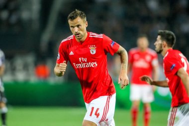 Thessaloniki, Yunanistan - 29 Ağustos 2018: Oyuncu, Benfica Franco Cervi eylem Uefa Şampiyonlar Ligi Play-off mücadelesi sırasında 2 bacak Paok vs Fc Benfica Toumba Stadı'nda oynanan