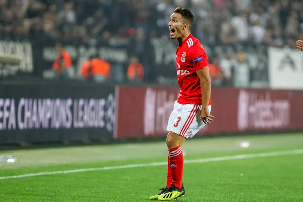 Thessaloniki, Yunanistan - 29 Ağustos 2018: Oyuncu, Benfica Alex Grimaldo Uefa Şampiyonlar Ligi Play-off mücadelesi sırasında eylem, 2 bacak Paok vs Fc Benfica Toumba Stadı'nda oynanan