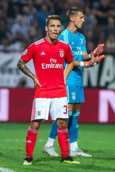Thessaloniki, Yunanistan - 29 Ağustos 2018: Oyuncu, Benfica Alex Grimaldo Uefa Şampiyonlar Ligi Play-off mücadelesi sırasında eylem, 2 bacak Paok vs Fc Benfica Toumba Stadı'nda oynanan