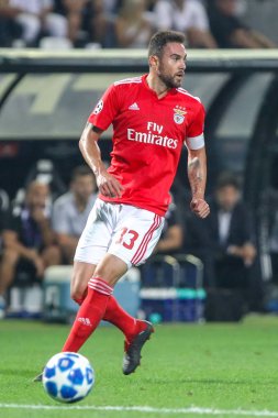 Thessaloniki, Yunanistan - 29 Ağustos 2018: Oyuncu, Benfica Jardel eylem Uefa Şampiyonlar Ligi Play-off mücadelesi sırasında 2 bacak Paok vs Fc Benfica Toumba Stadı'nda oynanan