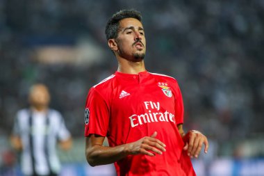 Thessaloniki, Yunanistan - 29 Ağustos 2018: Oyuncu, Benfica Andre Almeida eylem Uefa Şampiyonlar Ligi Play-off mücadelesi sırasında 2 bacak Paok vs Fc Benfica Toumba Stadı'nda oynanan