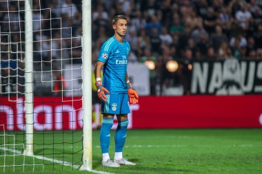 Thessaloniki, Yunanistan - 29 Ağustos 2018: Oyuncu, Benfica Odisseas Vlachodimos eylem Uefa Şampiyonlar Ligi Play-off mücadelesi sırasında 2 bacak Paok vs Fc Benfica Toumba Stadı'nda oynanan