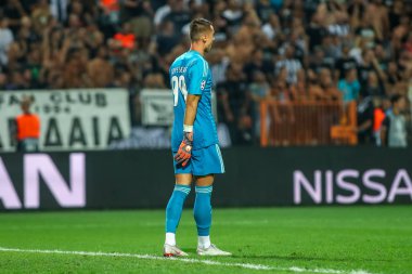Thessaloniki, Yunanistan - 29 Ağustos 2018: Oyuncu, Benfica Odisseas Vlachodimos eylem Uefa Şampiyonlar Ligi Play-off mücadelesi sırasında 2 bacak Paok vs Fc Benfica Toumba Stadı'nda oynanan