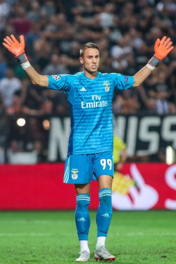 Thessaloniki, Yunanistan - 29 Ağustos 2018: Oyuncu, Benfica Odisseas Vlachodimos eylem Uefa Şampiyonlar Ligi Play-off mücadelesi sırasında 2 bacak Paok vs Fc Benfica Toumba Stadı'nda oynanan