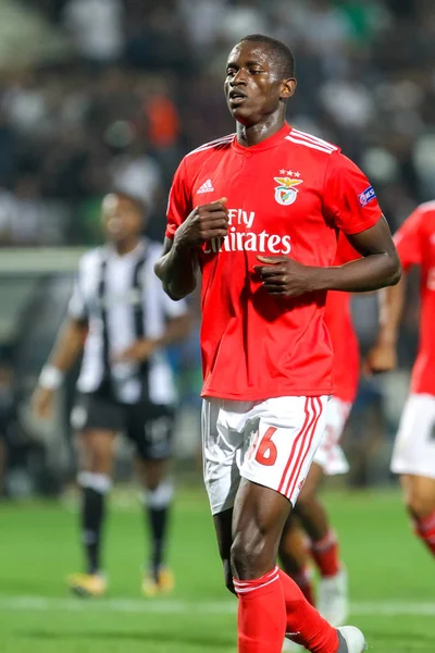 Thessaloniki, Yunanistan - 29 Ağustos 2018: Oyuncu, Benfica Alfa Semedo Uefa Şampiyonlar Ligi Play-off mücadelesi sırasında eylem, 2 bacak Paok vs Fc Benfica Toumba Stadı'nda oynanan